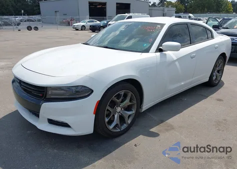 2016 Dodge Charger Sxt z USA, uszkodzony, nr VIN 2C3CDXHG9GH241898